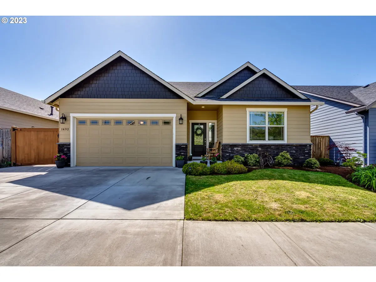 Eugene, OR 97404,1492 LARRY LN