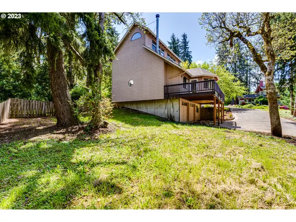 2611 MOON MOUNTAIN DR, Eugene, OR 97403