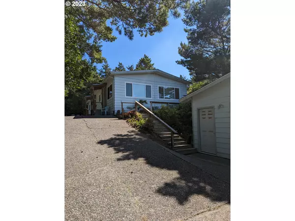 Florence, OR 97439,1601 RHODODENDRON DR #645