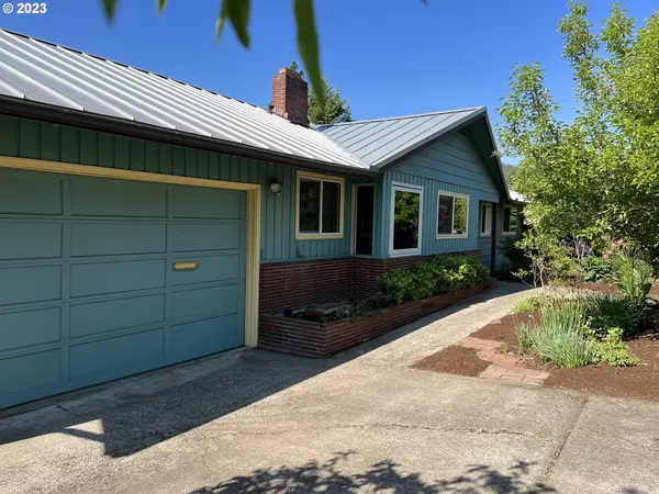 310 E 41ST AVE, Eugene, OR 97405