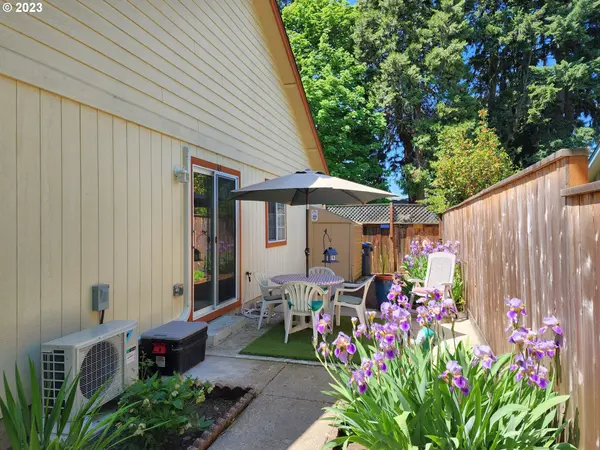 740 Red Cedar CT, Eugene, OR 97402