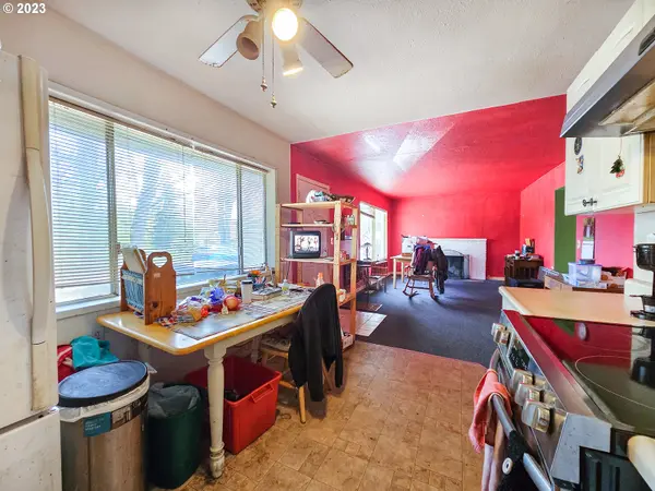 12085 SW LINCOLN AVE, Tigard, OR 97223