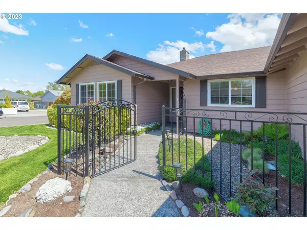 Medford, OR 97504,1892 VALLEY VIEW DR