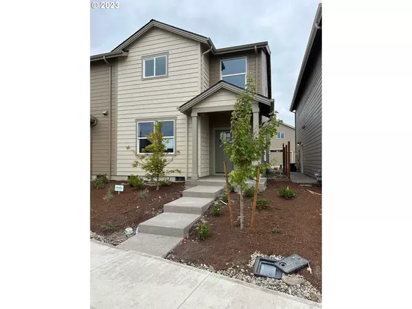 1828 SE Hankel ST #6, Dallas, OR 97338