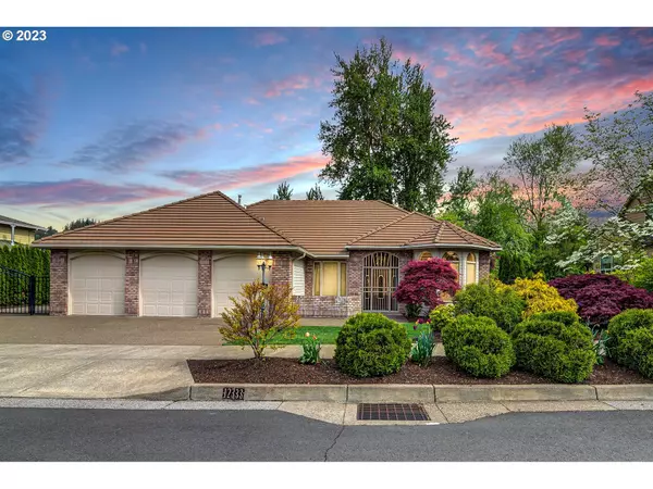 12333 SE EAGLE GLEN DR, Happy Valley, OR 97086