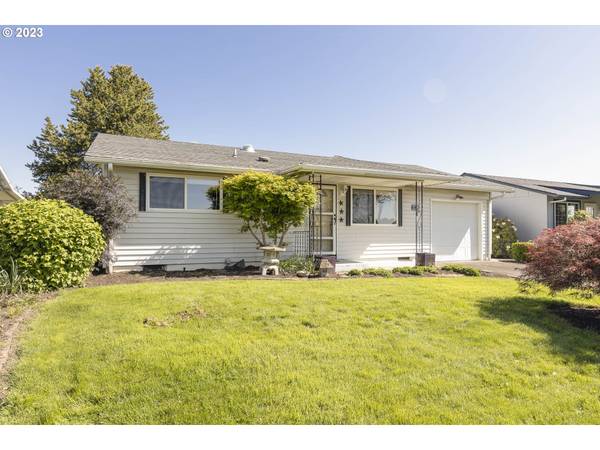 2125 COUNTRY CLUB CT, Woodburn, OR 97071