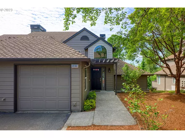 Lake Oswego, OR 97035,3982 CARMAN DR