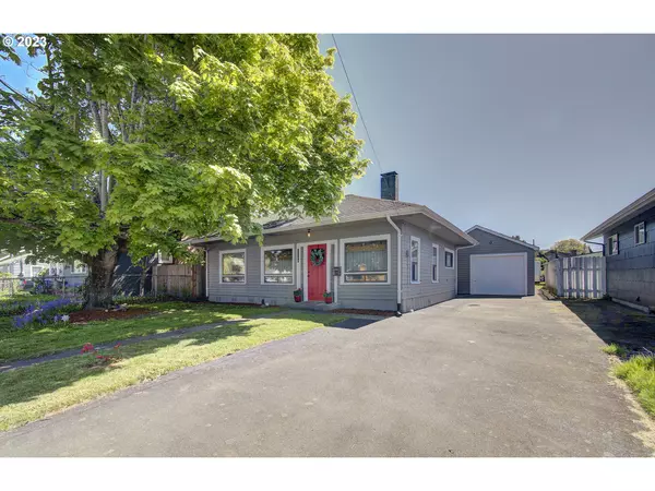 1112 S PACIFIC AVE, Kelso, WA 98626