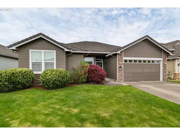 346 PEBBLE BEACH DR, Creswell, OR 97426