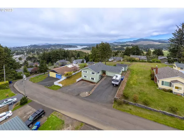 Lincoln City, OR 97367,1636 SE OAR DR