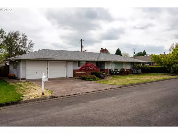 1140 25TH AVE, Albany, OR 97321