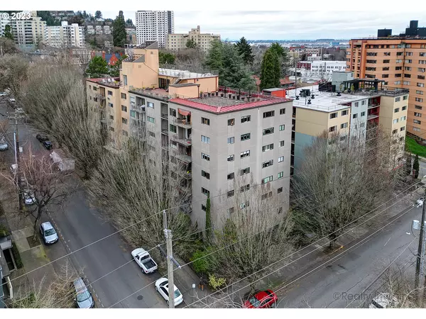 2021 SW MAIN ST #63, Portland, OR 97205