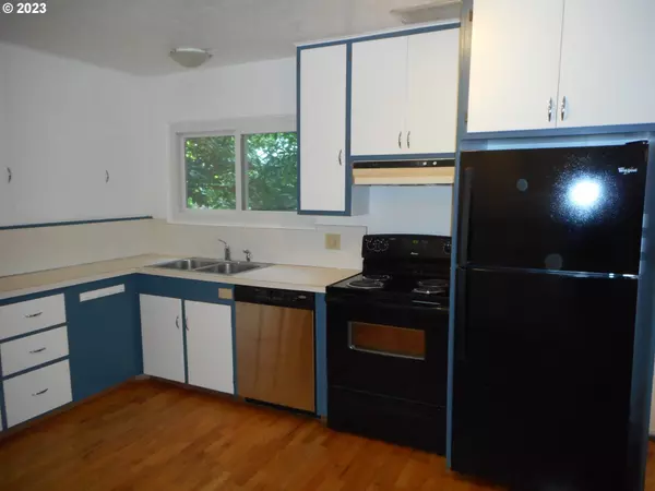 Eugene, OR 97403,2698 FAIRMOUNT BLVD