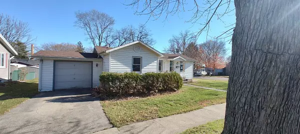 1009 S 4th Street, Oregon, IL 61061