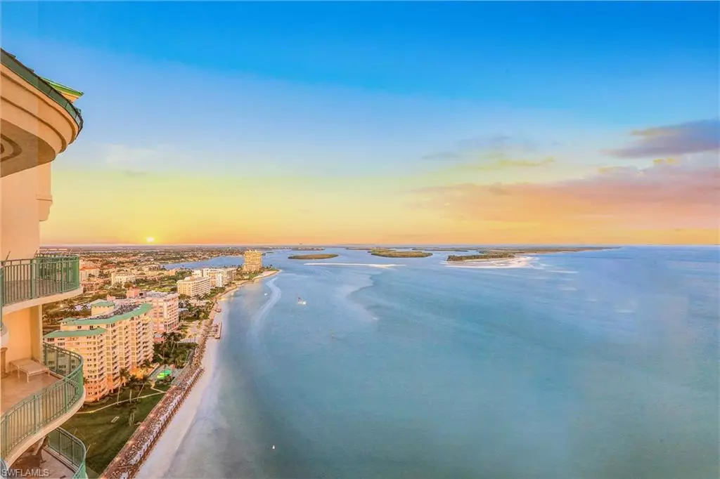 Marco Island, FL 34145,970 Cape Marco DR 2506