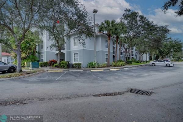 Lake Worth, FL 33463,5024 Lantana Road  #3301