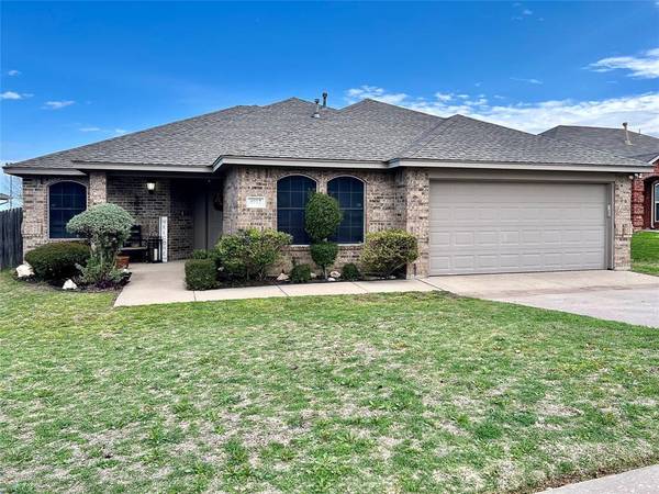 8912 Jill Street, White Settlement, TX 76108