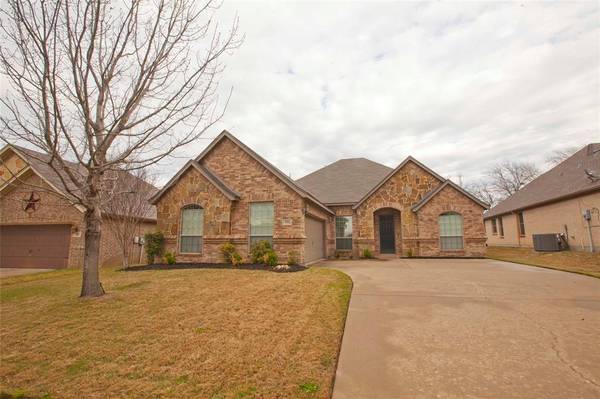 753 Peach Lane, Burleson, TX 76028