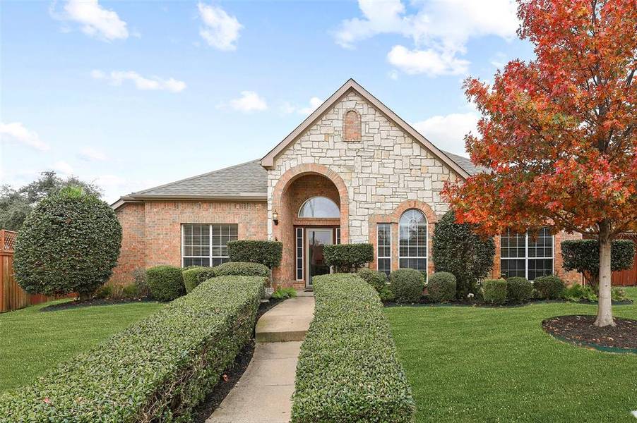 1107 Cowboys Parkway, Irving, TX 75063