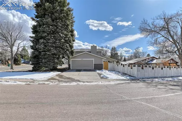 Colorado Springs, CO 80917,4675 Whimsical DR