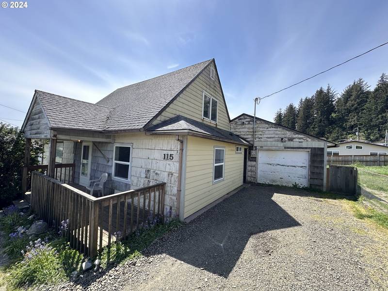 115 10TH ST, Garibaldi, OR 97118