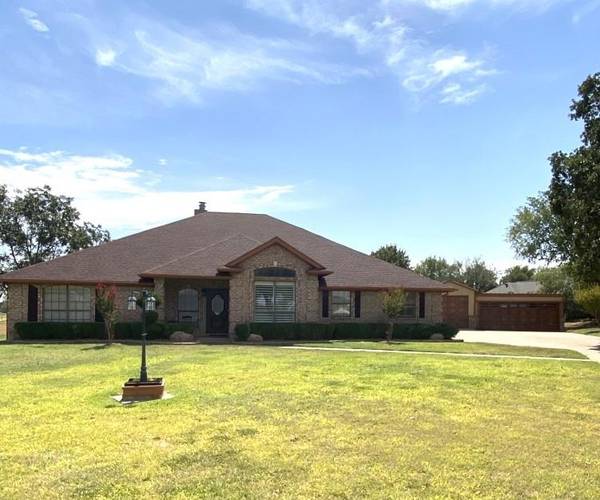 204 Briar Meadow Court, Joshua, TX 76058