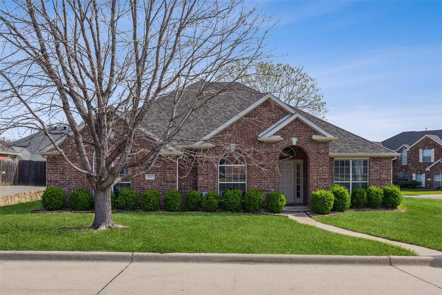 3000 Saint Amanda Drive, Mansfield, TX 76063