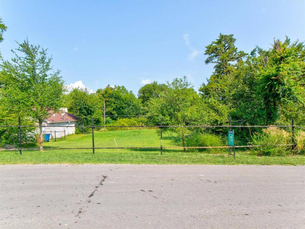 2511 Fatima Avenue, Dallas, TX 75241