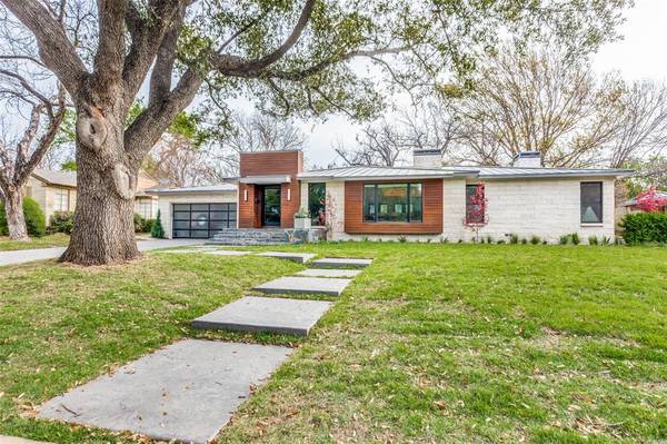 3636 Manderly Place, Fort Worth, TX 76109