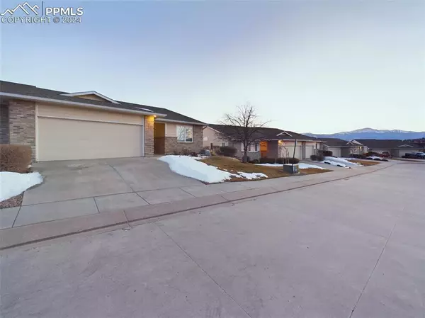 4255 Stonesthrow VW, Colorado Springs, CO 80922