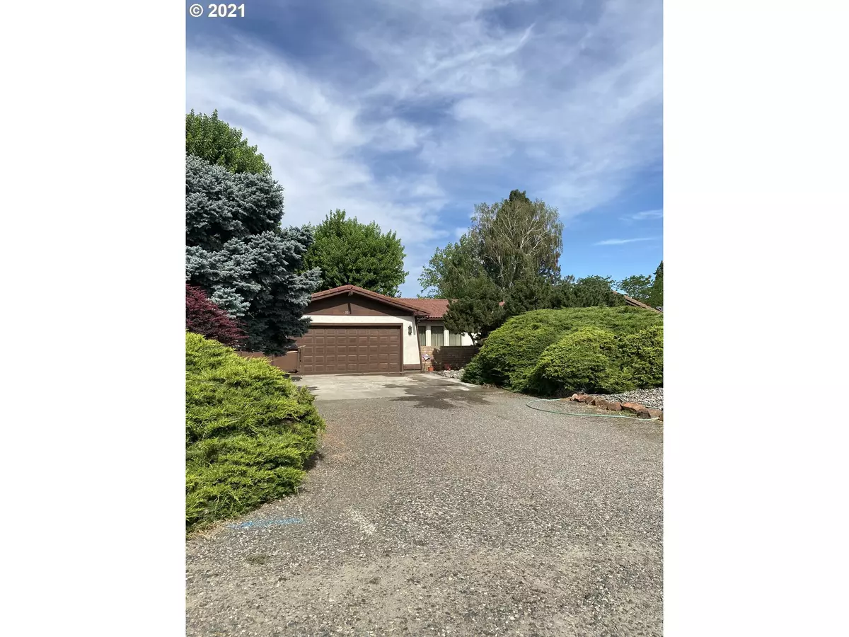 Boardman, OR 97818,308 FALER RD