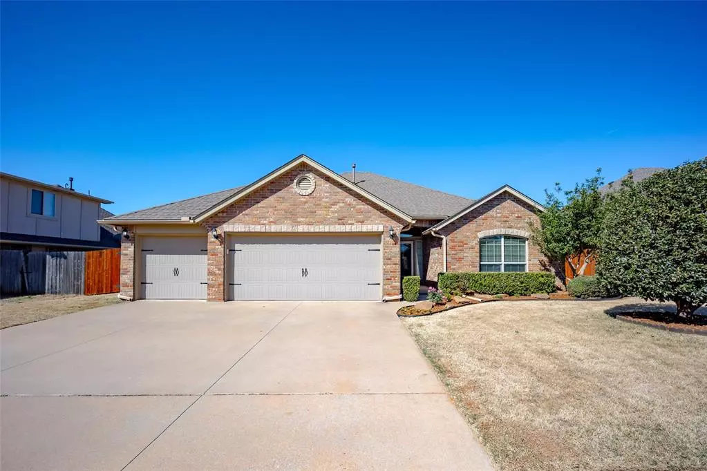 Edmond, OK 73003,2117 Kendal Court