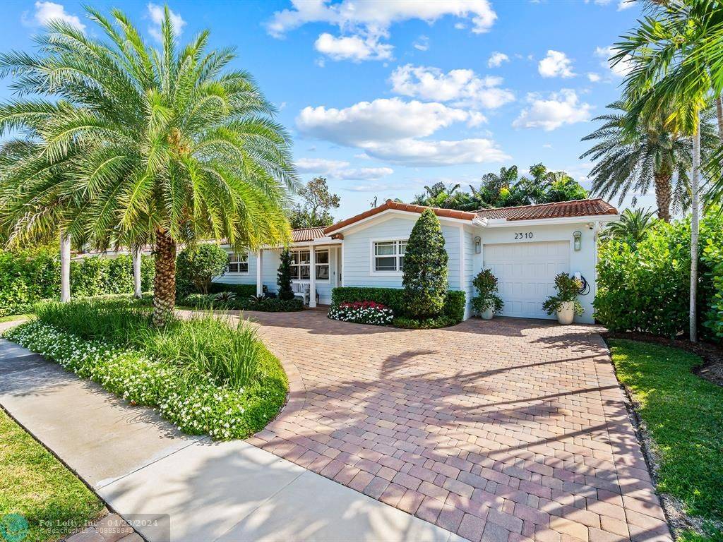 2310 NE 51st St, Lighthouse Point, FL 33064