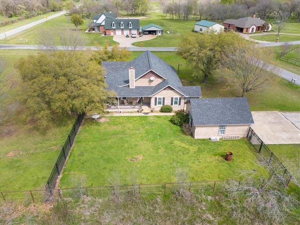 1003 Buena Vista Road, Royse City, TX 75189