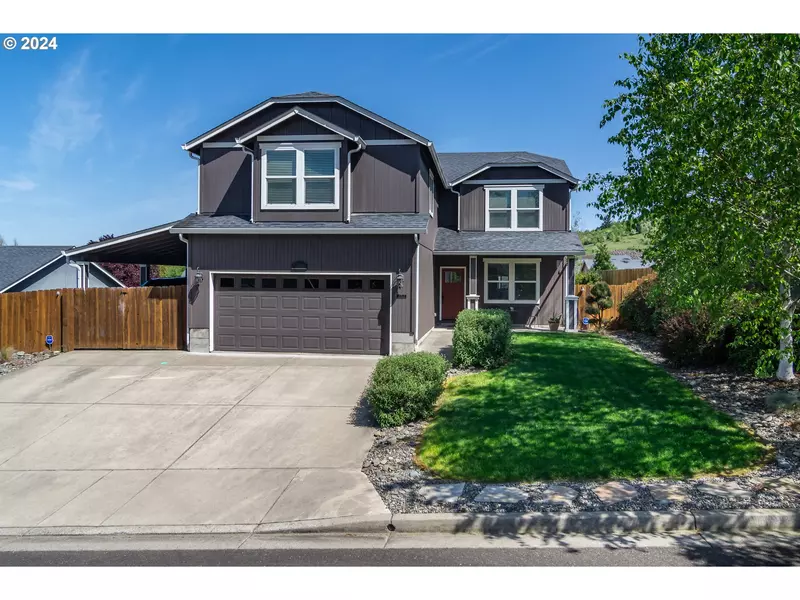 754 CALLAHAN DR, Roseburg, OR 97471