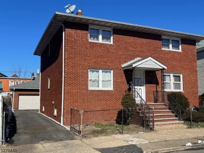 311 Amity St, Elizabeth City, NJ 07202