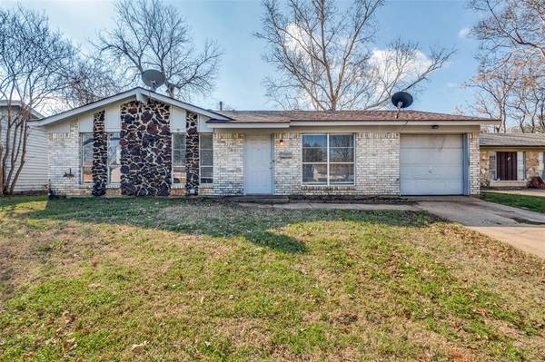 2120 Meadow Glen, Irving, TX 75060