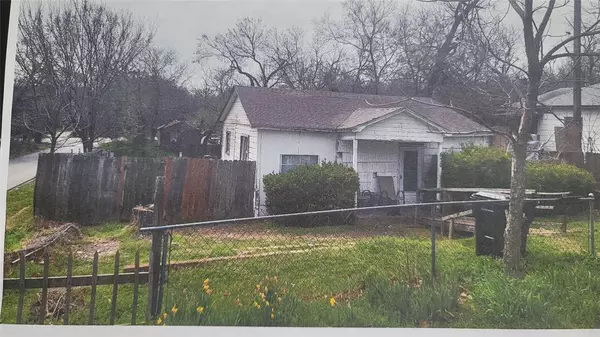 630 E Woodard Street, Denison, TX 75021