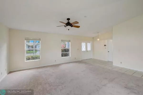 Coral Springs, FL 33067,5340 Pine Cir