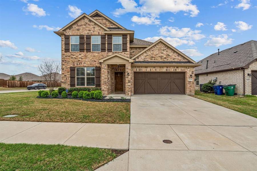 6128 Sutton Fields Trail, Aubrey, TX 76227