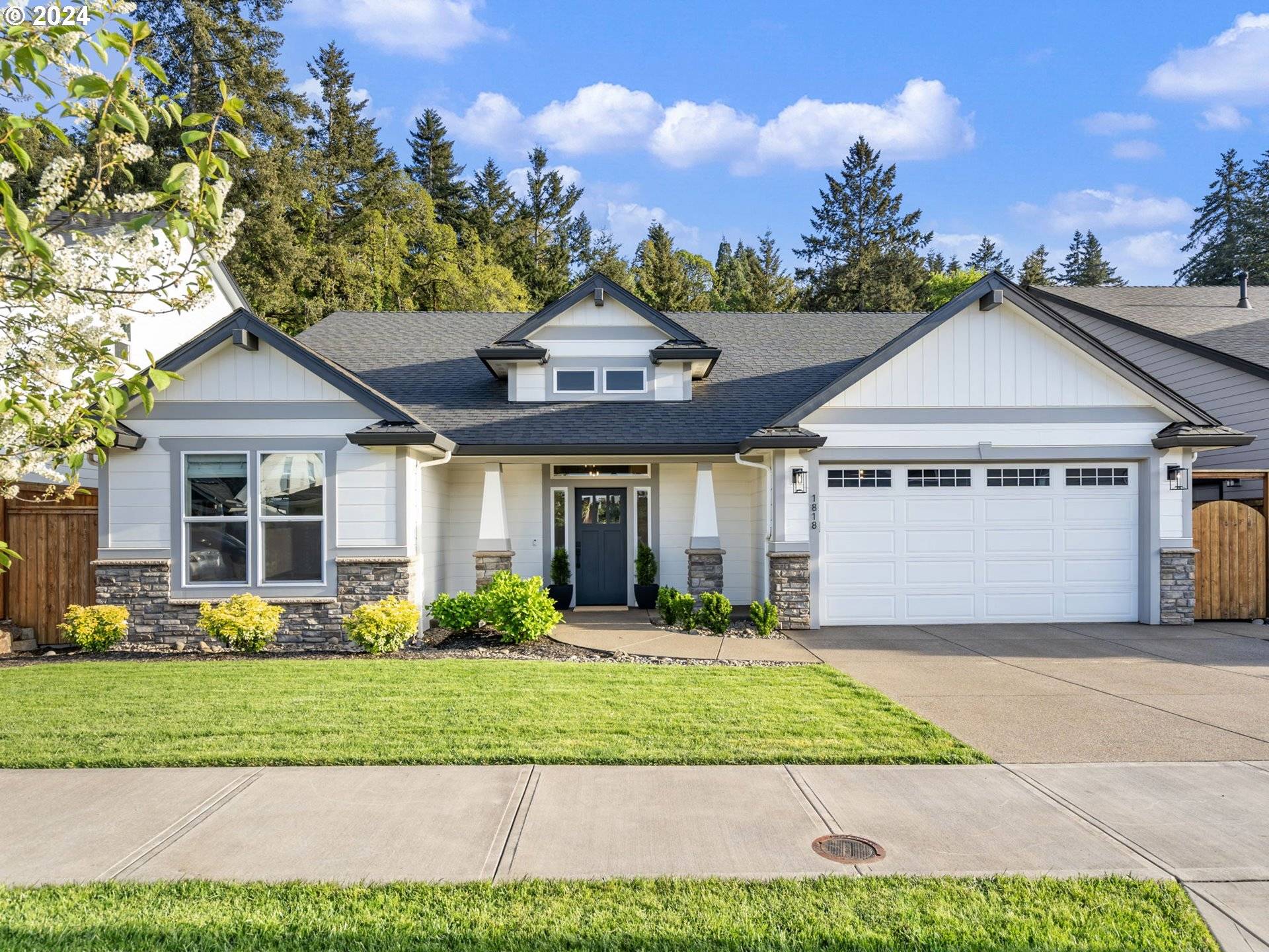 1818 YORK BUTTE AVE, Salem, OR 97301