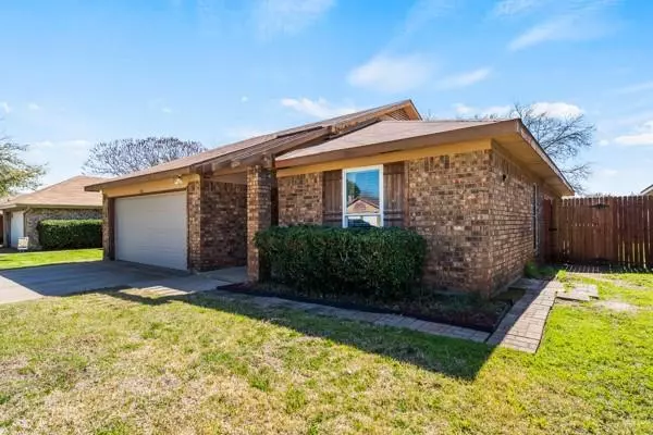 1505 Lincolnshire Way, Fort Worth, TX 76134