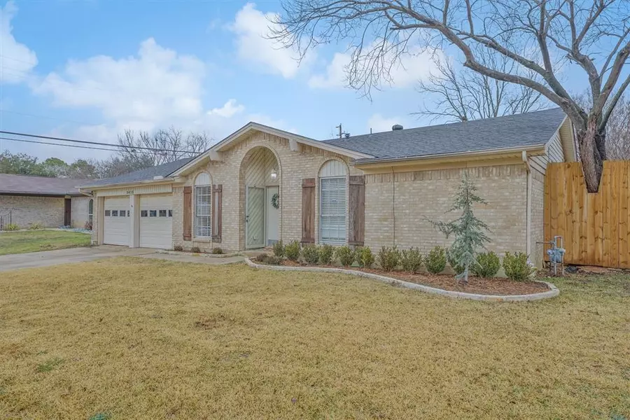 2413 Monterrey Street, Arlington, TX 76015