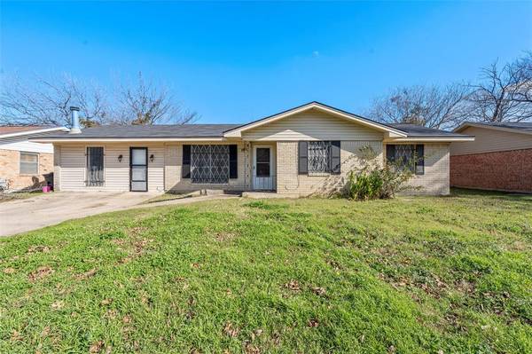 1009 Dossett Street, Bellmead, TX 76705