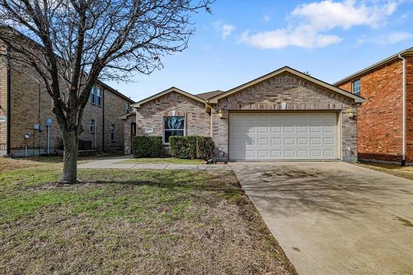 1604 Lionheart Drive, Little Elm, TX 75036