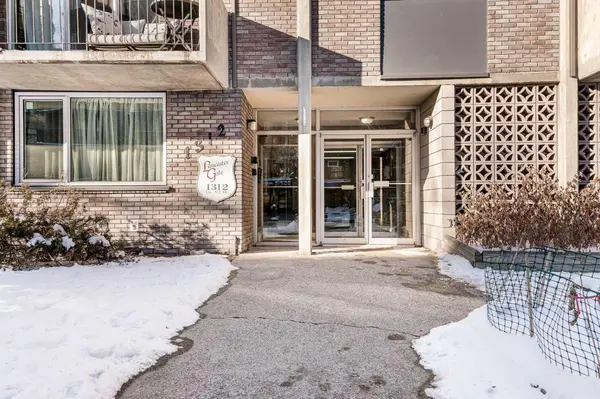 Calgary, AB T3C 0T3,1312 13 AVE SW #702