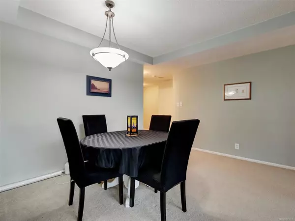 Victoria, BC V8V 4Y4,1020 View St #1103