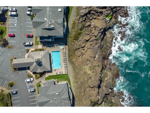 Depoe Bay, OR 97341,939 N HIGHWAY 101 #405E