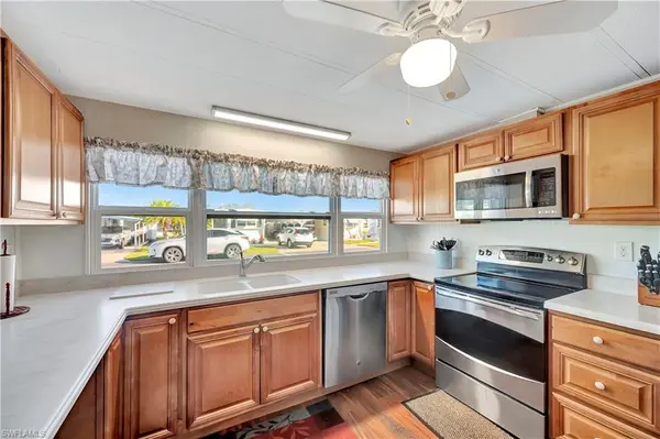 77 Enchanting BLVD E-77, Naples, FL 34112