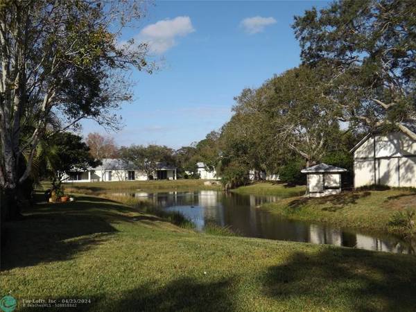 1960 Westhampton Ct, Vero Beach, FL 32966